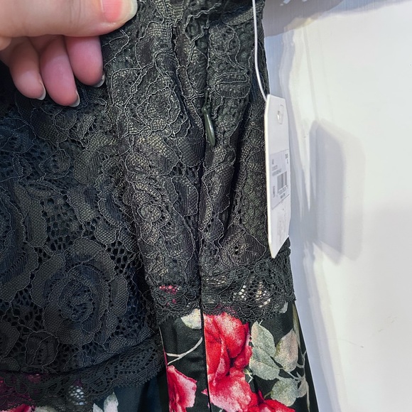 Altar’d State Clydie floral maxi dress with hunter green lace, size XL - Picture 9 of 10